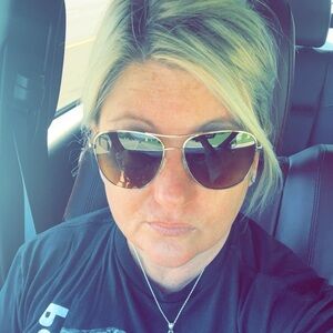 Meet your Posher, Carrie